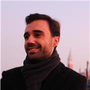 Insegnante di italiano a stranieri con esperienza nell'insegnamento dell'inglese (laurea in Mediazione linguistica)